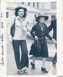 1977 Tailsie Kennedy Mother Elderly Woman Beautiful Vintage Photo 8X10 - Picture 1 of 2