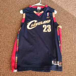 Reebok Cleveland Cavaliers Lebron James Jersey Youth Size XL NBA Basketball - Picture 1 of 5