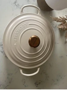 Neu Le Creuset Signature 5,5 Quart Emailliert Rund Gusseisen Dutch Oven Creme #26 - Bild 1 von 12