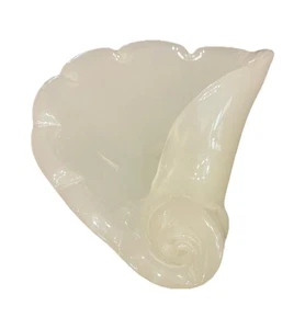 Rolled Translucent Glass Scalloped Sea Shell Bowl Soap Trinket Candy Nut Dish - Picture 1 of 6