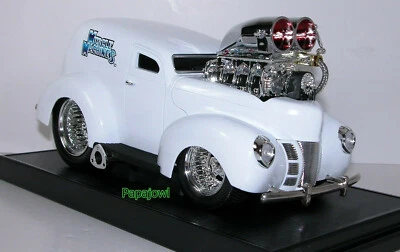 1940 Sedan Delivery White 40 Ford Limited Hot Rod Diecast 1:18 Scale - Image 1 of 4