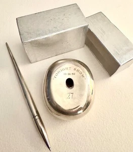 Rare Johnny Carson Memorabilia - Silver Pen Holder from 27th Anniversary Episode - Picture 1 of 8