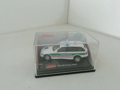 Schuco BMW 320i Touring Police 1:72 - Immagine 1 di 4