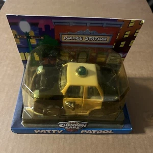 Vintage 1997 The Chevron Cars Patty Patrol Sammlerautos Neu - Bild 1 von 6