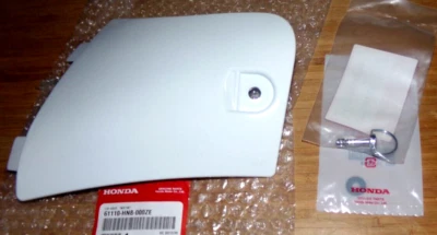 HONDA TRX 650 680 RINCON TAMPA DE COMPARTIMENTO DE ARMAZENAMENTO DE PLÁSTICO BRANCO, PINO, LAVADORA - Imagem 1 de 4