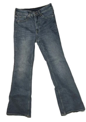 Jeans Divided H&M corte bota lavado medio talla 6 26x31 Foto 1 de 4