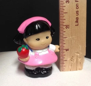 Mochila Apple Vintage Little People Fisher Price Sonya Lee School Girl 2001 - Imagen 1 de 5