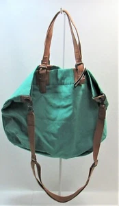 Bolso de Mano Shiraleah Pax Grande Verde - Imagen 1 de 9