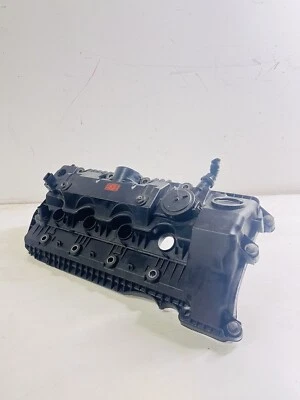 BMW 5 6 7 Series E60 E61 E63 E64 E65 E66 Cylinder Head Cover Valve Cover 2122435 - Image 1 of 4