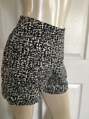 Pantalones cortos de vestir Maurices para mujer talla Espalda elástica pequeña negra multicolor nueva con etiquetas Foto 1 de 4