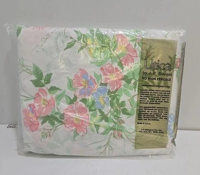 Vtg Utica Stevens Floral Apple Blossom 50/50 Full Fitted Sheet - Image 1 of 4