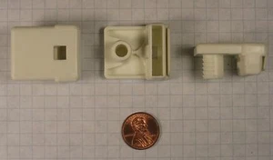 GRAS #6150/HR10 - WEISSER KUNSTSTOFF-GELÄNDERCLIP, 10 mm DÜBELLIERT - Bild 1 von 3