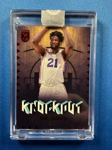 2023-24 Topps 3 Three Knockout Joel Embiid RED # 1/5 - Philadelphia 76ers - Picture 1 of 2