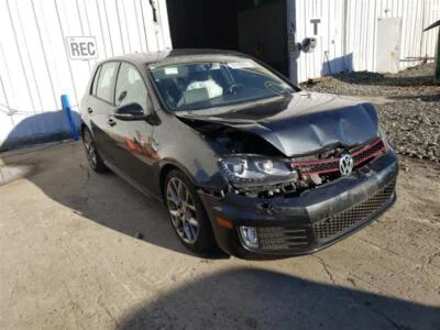 Used Right Inner Tail Light Assembly fits: 2014 Volkswagen Golf gti exc. City Ht - Image 1 of 4