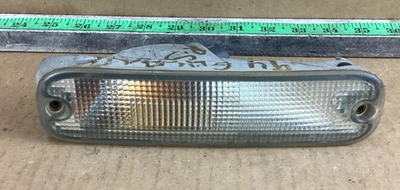 Luz intermitente delantera derecha del lado del pasajero Mitsubishi Galant 1994-1998 Foto 1 de 4