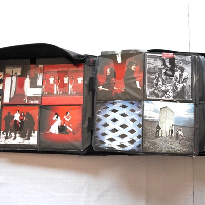 HUGE CD & DVD LOT Appx 200 Case Logic Binder Weezer Wilco Movies Film 90s y2k Foto 1 de 4