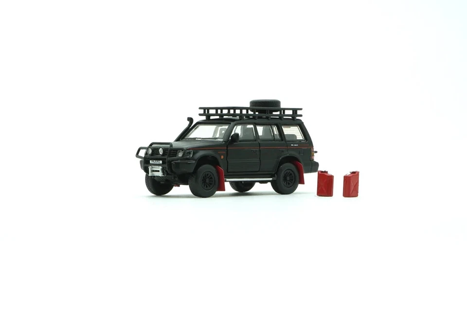 1/64 MITSUBISHI PAJERO 2 GEN JUNGLE PACK LHD BMC 64B0045 - Immagine 1 di 1