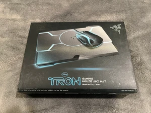 Razer Disney TRON LEGACY Gaming Mouse and Mat RARE COLLECTIBLE (Like - NEW) - Picture 1 of 9