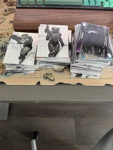 Halo Legacy Collection Rampant Parallel lot almost 200 cards - Picture 1 of 1