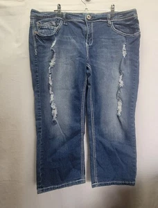 Size 15/16 Women's Rue 21 Curvy Jean Capri Distressed W = 36 I = 20 - Picture 1 of 16