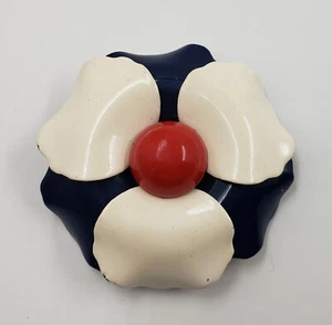 **Vintage Patriotic Metal Enamel Flower Brooch Pin Red, White and Blue** - Picture 1 of 3
