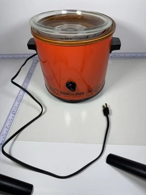 Rival Crock Pot Vintage Slow Cooker 3.5 Quart 2 Pcs 2 Settings Orange - Image 1 of 4