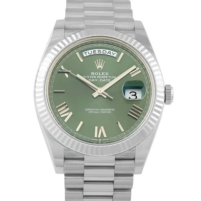 Reloj Rolex Day-Date 40 esfera verde oliva oro blanco President 228239 Foto 1 de 4