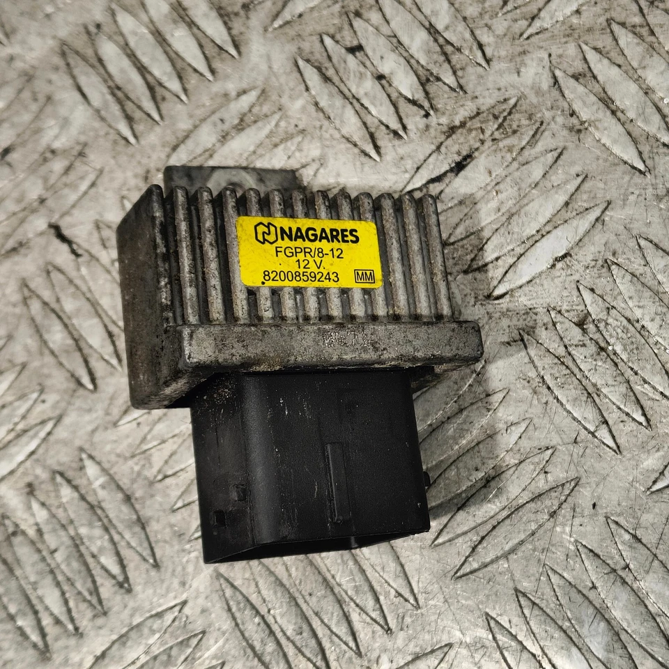 Nissan Qashqai 2011 1,5 DCI relé bujía incandescente 8200859243 #1 Foto 1 de 4