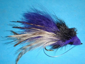 MOSCAS DE PESCA CON MOSCA - Negro/Púrpura CABELLO DE CIERVO BUZO LUBINA BUG talla #4 (3 piezas.) - Imagen 1 de 10