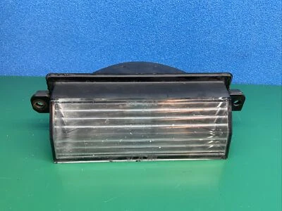 Oldsmobile Cutlass Supreme 1975 L o R - Luz de lámpara de estacionamiento delantera Foto 1 de 4