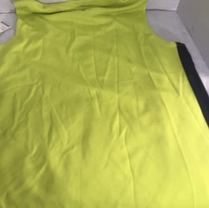 boys t-shirt color yellow/Black Size Large New Whit Tags - Picture 1 of 6