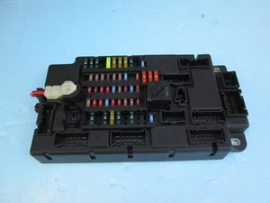 07-14 MINI COOPER R56 INTERIOR POWER DISTRIBUTION FUSE RELAY BOX MODULE 3455235 - Picture 1 of 3
