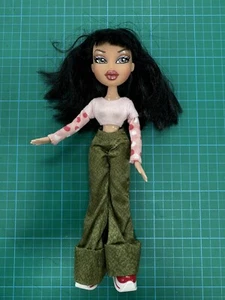 Bratz Doll First Edition Jade - Vintage - 2001 - Picture 1 of 5