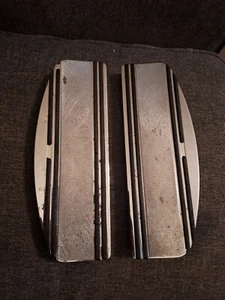 2005 Harley Davidson Road King Foot Boards Set Black and Chrome - Picture 1 of 4