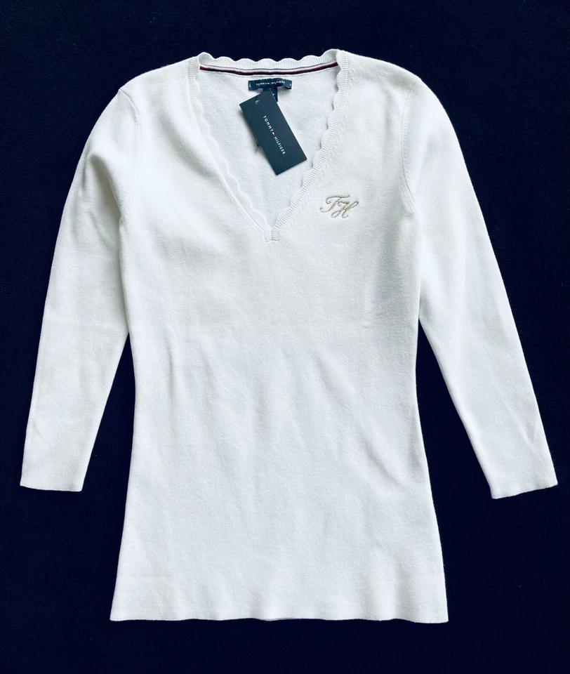 Женский однотонный свитер Tommy Hilfiger с v-образным вырезом размер: XS - Изображение 1 из 1
