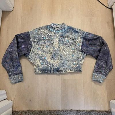 Chaqueta de mezclilla corta vintage The Tony Alamo 1987 Levi's con cuentas tachonadas talla mediana Foto 1 de 4
