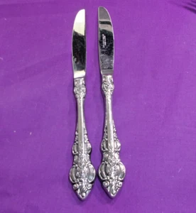 OXFORD HALL SUTHERLAND LOT/2 DINNER KNIVES 9 1/2" STAINLESS MULTIPLES SALE $6 - Picture 1 of 3