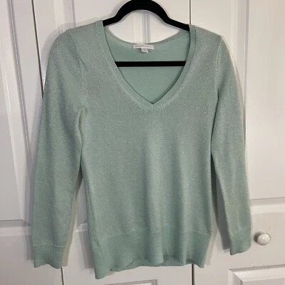 Suéter New York & Company Verde Como Nuevo Metálico Talla XS Cuello en V Fiesta Evento Diversión Foto 1 de 4