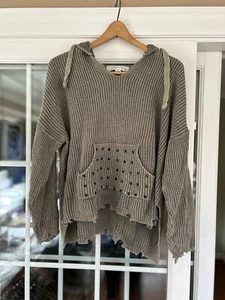 Maglione vintage avana donna invecchiato borchie beige maglia a costine con cappuccio usato in ottime condizioni - Foto 1 di 6