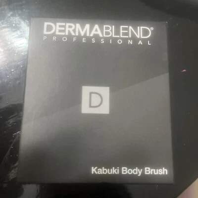 Dermablend Kabuki Body Brush - Image 1 of 2