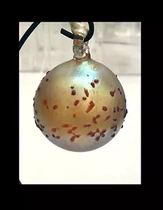 Goldglanz Ornament mit Rotpunkt Design - Bild 1 von 1