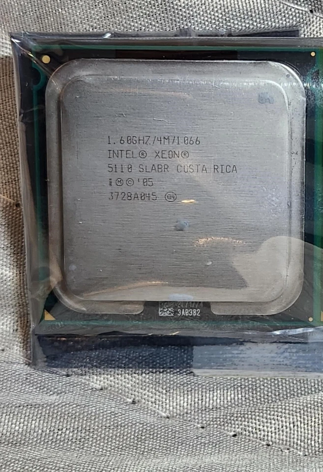 Intel Xeon 5110 1.6 GHz Dual-Core (HH80556KH0254M) Processor - Image 1 of 1