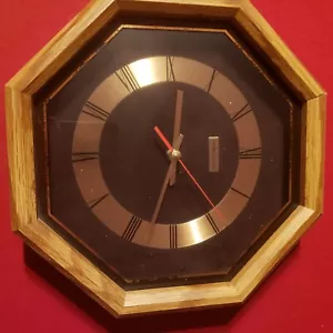 Vintage Linden quartz octagon wall clock black / gold - Picture 1 of 4