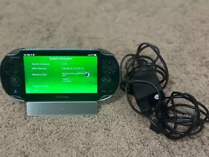 NEUWERTIG Sony PlayStation PS Vita OLED (PCH-1000) US-Verkäufer - Versand in 1 Tag - Bild 1 von 9