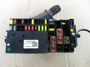 Vauxhall Astra K 2018 MK7 1.4 relé caja de fusibles de gasolina 15513165 - Imagen 1 de 4