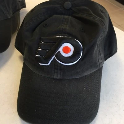 NWT PHILADELPHIA FLYERS LOGO TWINS BLACK UNSTRUCTURED RELAX FIT ADJUSTABLE HAT  - Image 1 of 4