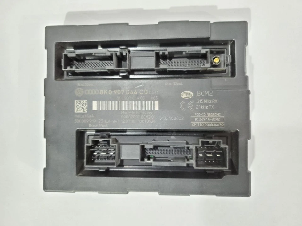 Módulo de control de carrocería BCM 2009 2010 2011 2012 OEM 8k0907064cg Foto 1 de 4