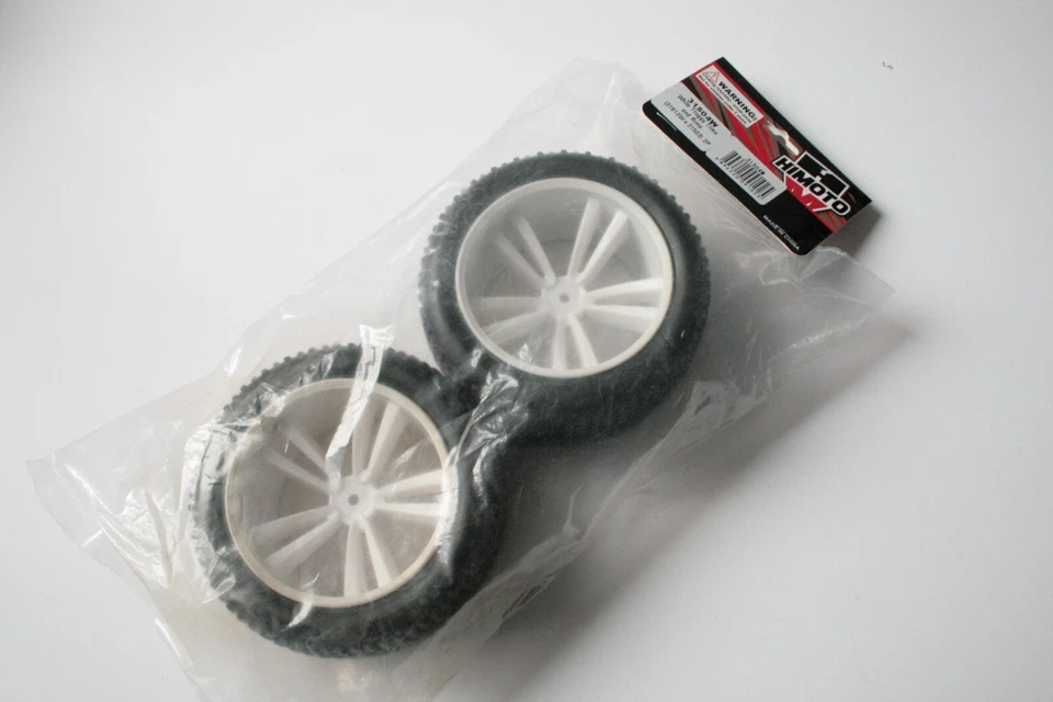 Neumáticos y llantas Himoto Truggy blancos (31613W+31503) 31504W E10 Katana Foto 1 de 1