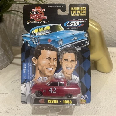 Racing Champions " 5 DECADES OF PETTY" #42 LEE PETTY escala 1:64 diecast 17104 Foto 1 de 4