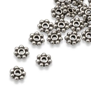 Espaciadores margaritas antiguos de plata de 4 mm, paquete de 50 diseño TierraCast, pequeñas cuentas de joyería - Imagen 1 de 9